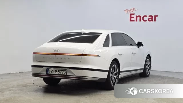 Hyundai Grandeur (GN7) id 3634500 из Кореи 12