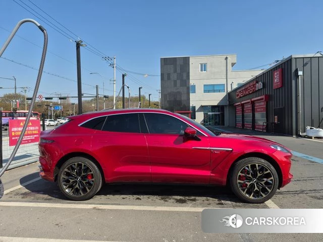 Aston Martin DBX 2020 Красный из Кореи, фото 2