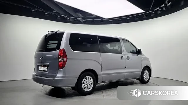 Hyundai The New Grand Starex id 2981632 из Кореи 12
