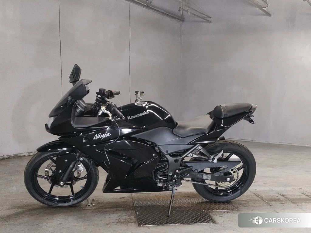 Проданный Kawasaki NINJA 250R id 4148981 из Японии