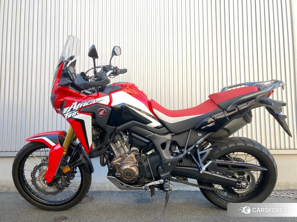 Проданный Honda CRF1000L AFRICA TWIN 2017 из Японии, фото 2