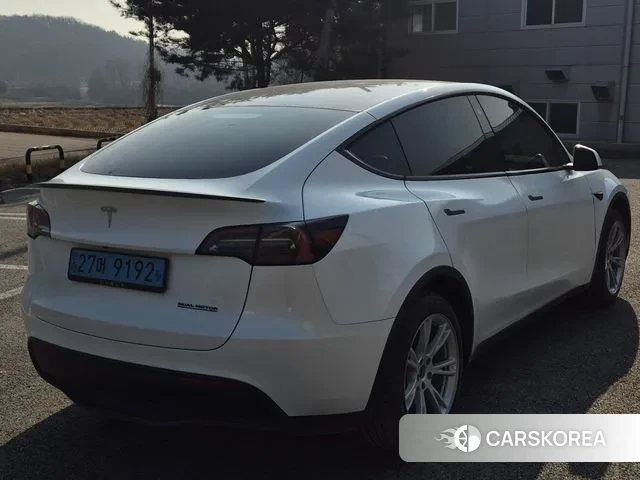 Tesla Model Y id 3605837 из Кореи 10