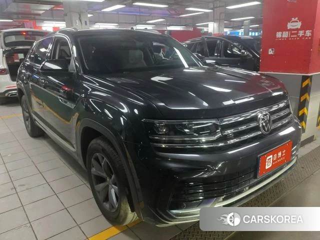 Volkswagen Tourang 2024 Черный из Китая, фото 2