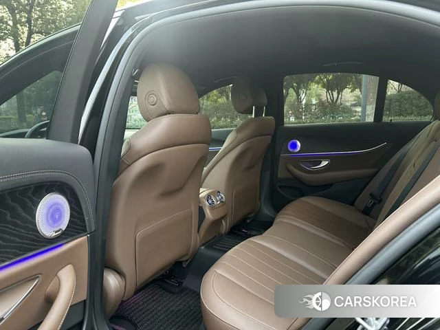 Mercedes-Benz E-class (imported) id 4257614 из Китая 9