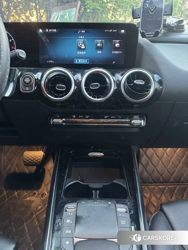 Mercedes-Benz GLA 2021 Белый из Китая, фото 4