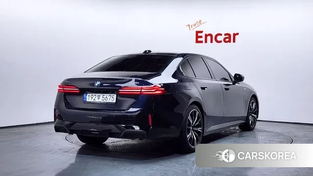 BMW 5 Series (G60) id 3638997 из Кореи 12