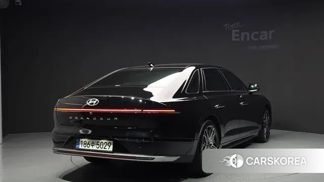 Hyundai Grandeur (GN7) id 3565700 из Кореи 12