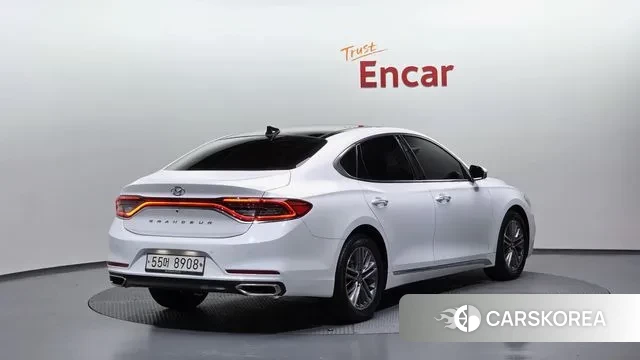 Hyundai Grandeur IG id 3024298 из Кореи 12