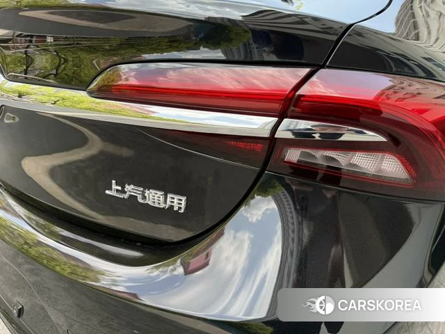 Buick Lacrosse id 4238146 из Китая 12