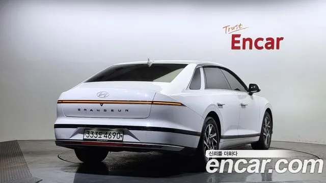Hyundai Grandeur (GN7) id 2369157 из Кореи 12