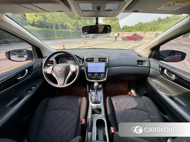Nissan TIIDA 2022 Красный из Китая, фото 2