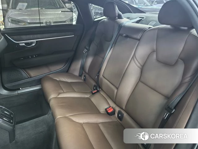 Volvo S90 2022 Черный из Китая, фото 2
