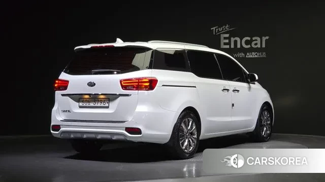 Kia The New Carnival id 2941415 из Кореи 12