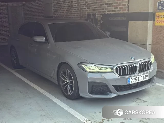 BMW 5 Series (G30) 2021 Серебристо-серый из Кореи, фото 3