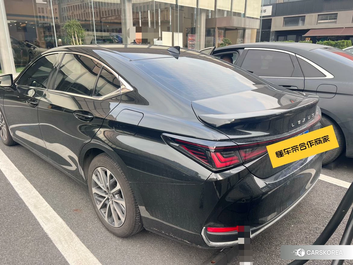 Lexus ES 2024 Черный из Китая, фото 2