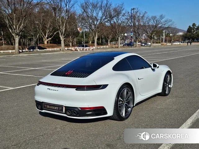 Porsche 911(992) id 3556647 из Кореи 12