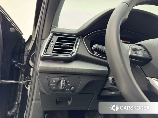 Audi Q5L id 4290468 из Китая 12