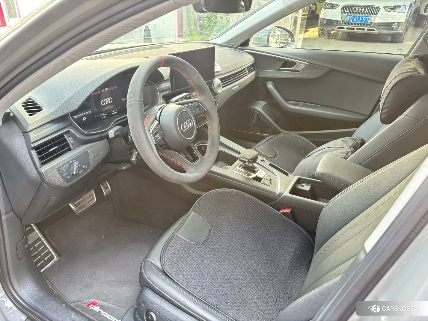 Audi A4 (import) 2021 Темно-серый из Китая, фото 2