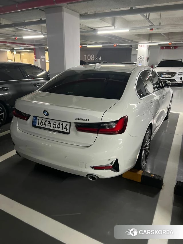 BMW 3 Series (G20) 2022 Белый из Кореи, фото 2