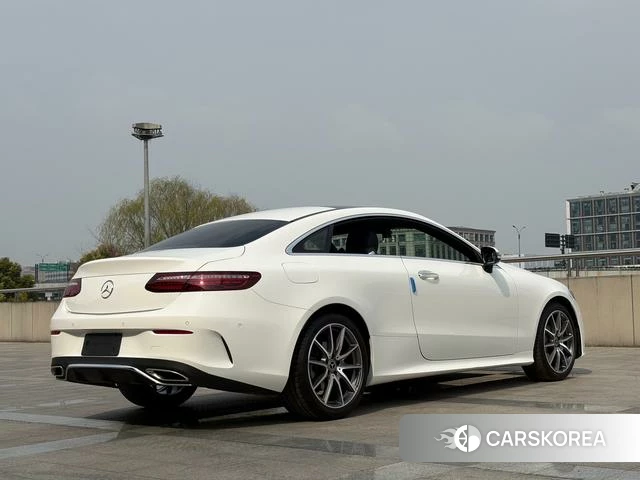 Mercedes-Benz E-class (imported) 2023 Белый из Китая, фото 5