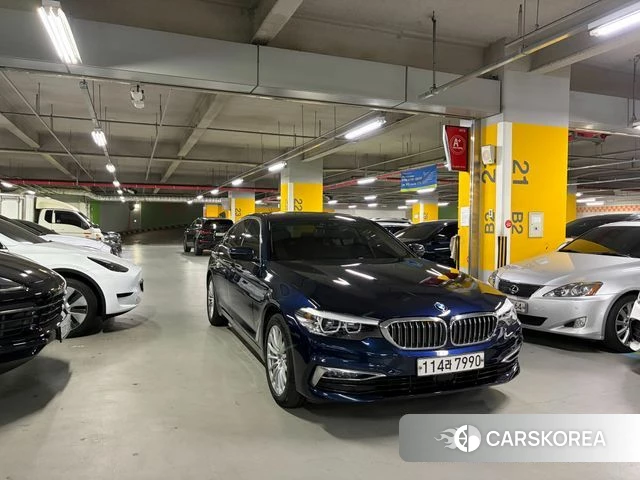 BMW 5 Series (G30) id 3853130 из Кореи 12