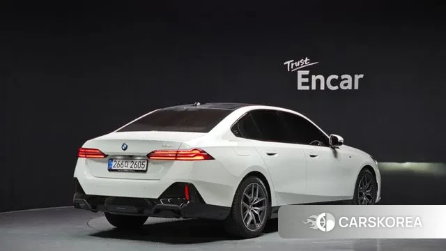 BMW 5 Series (G60) id 3457130 из Кореи 12