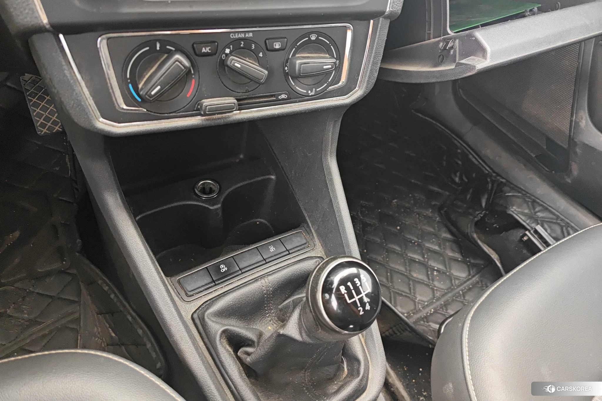 Volkswagen Santana id 4492886 из Китая 9
