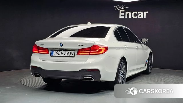 BMW 5 Series (G30) id 3911931 из Кореи 12