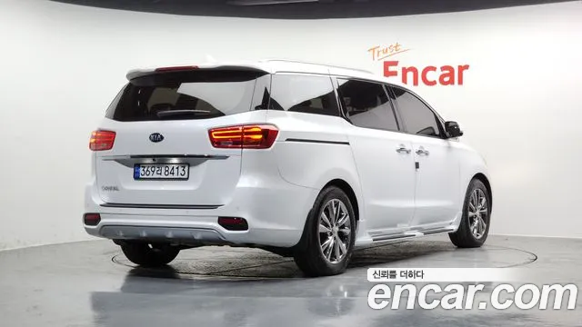 Kia The New Carnival id 2446744 из Кореи 12