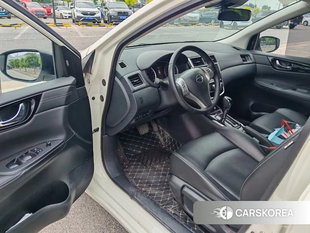 Nissan TIIDA 2023 Белый из Китая, фото 5