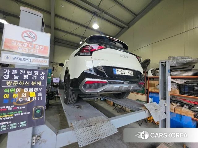 Kia Sportage 5th Generation 2023 Белый из Кореи, фото 2