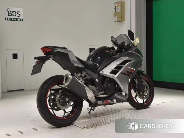 Проданный Kawasaki NINJA 250 ABS 2013 из Японии, фото 2