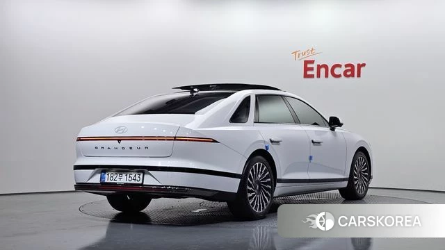 Hyundai Grandeur Hybrid (GN7) id 4407876 из Кореи 12