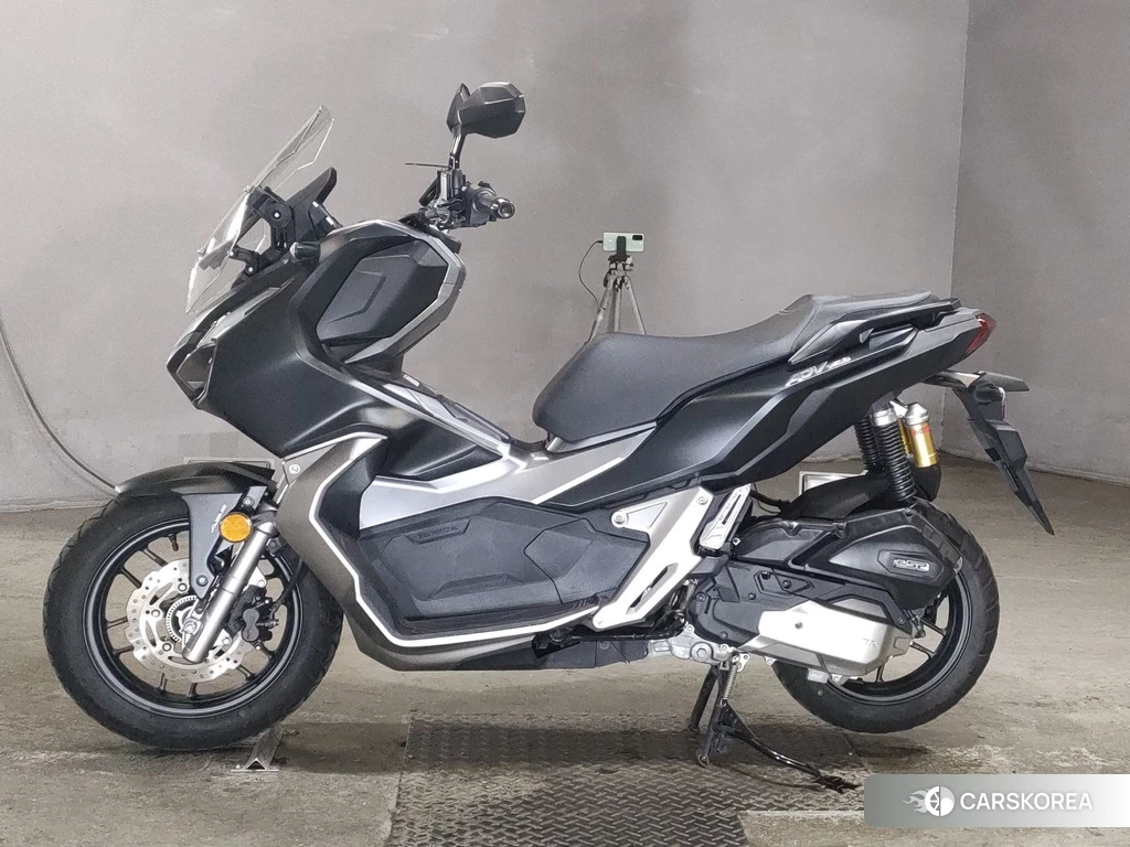Проданный Honda ADV150 2019 из Японии, фото 2