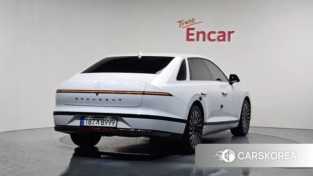 Hyundai Grandeur (GN7) id 3383283 из Кореи 12