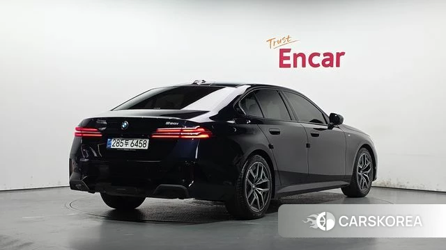 BMW 5 Series (G60) id 4229899 из Кореи 12