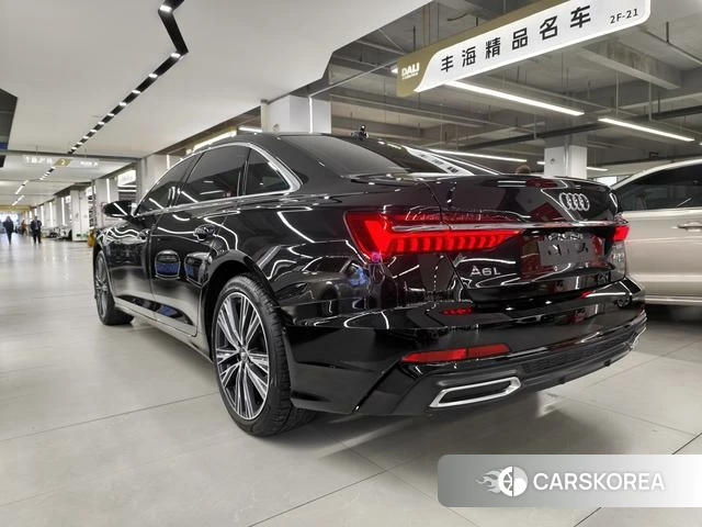 Audi A6L 2021 Черный из Китая, фото 6