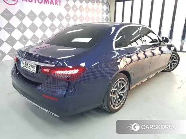 Mercedes-Benz E-Class W213 2022 Синий из Кореи, фото 5