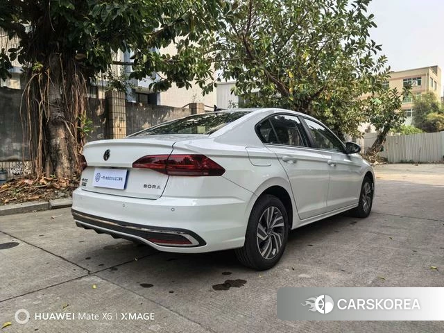 Volkswagen Bora id 3857851 из Китая 8