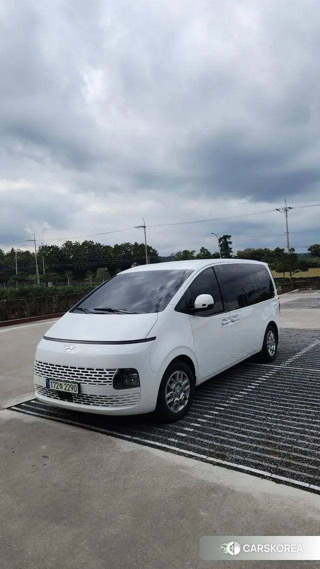 Hyundai Staria 2022 Белый из Кореи, фото 2