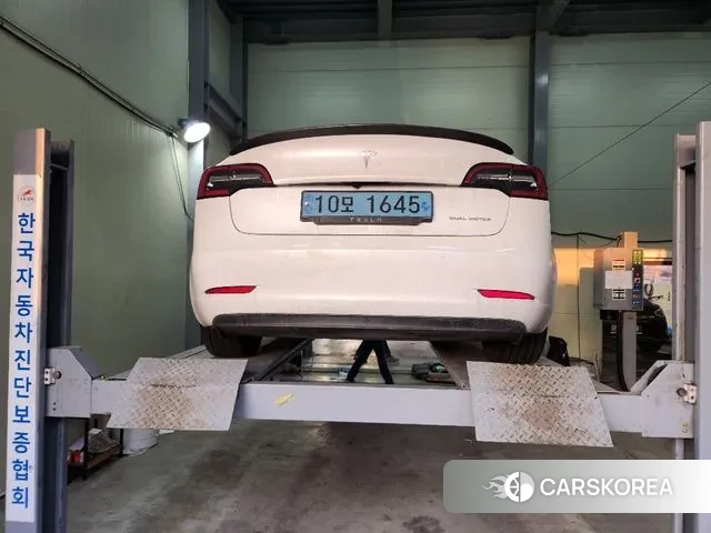 Tesla Model 3 2019 Белый из Кореи, фото 2