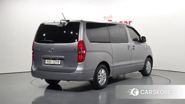 Hyundai The New Grand Starex id 3708215 из Кореи 12