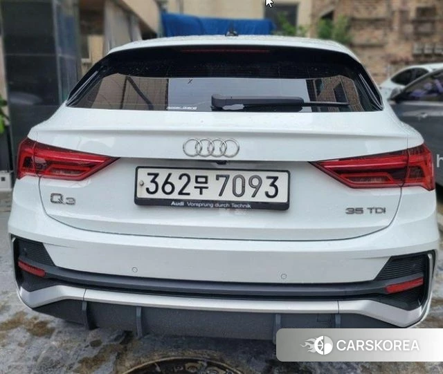 Audi Q3 (F3) 2020 Белый из Кореи, фото 2