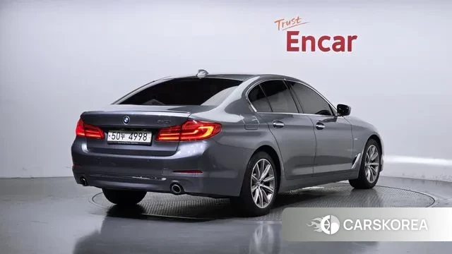 BMW 5 Series (G30) id 3000428 из Кореи 12