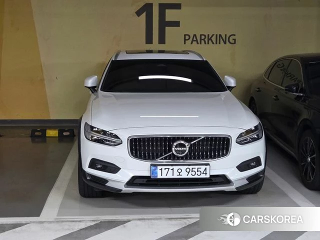 Volvo V90 Cross-Country 2025 Белый из Кореи, фото 2