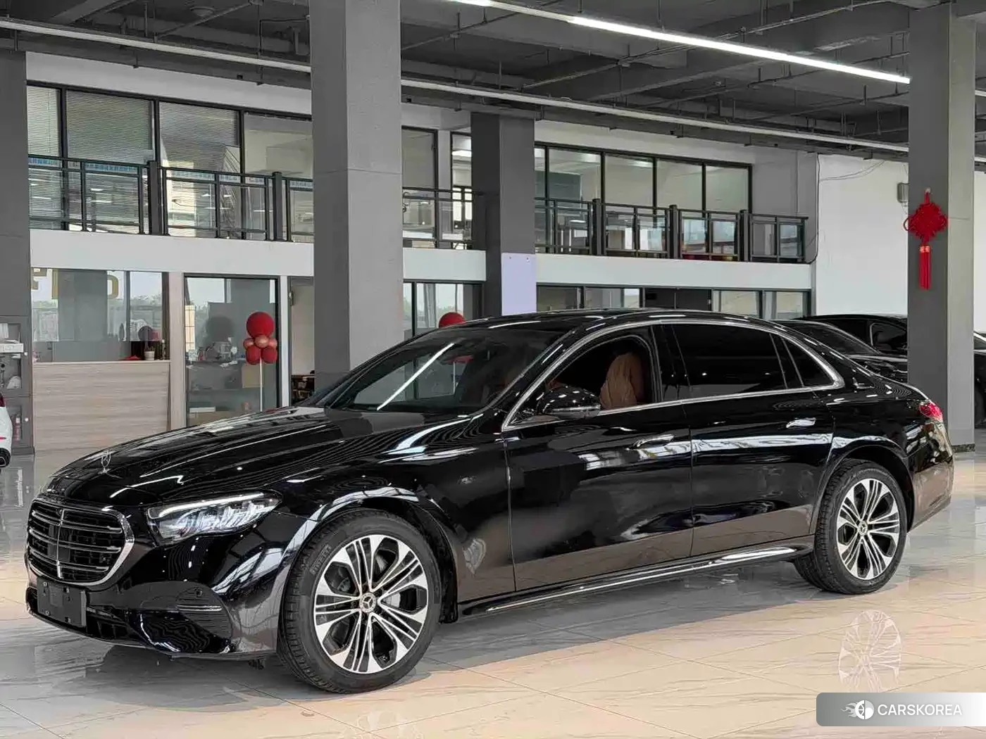 Mercedes-Benz E-Class 2026 Черный из Китая, фото 2
