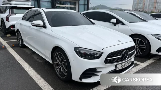 Mercedes-Benz E-Class W213 2022 Белый из Кореи, фото 2