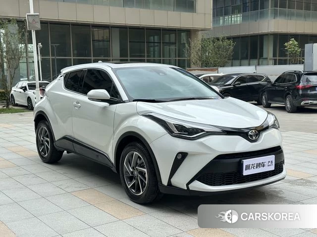 Toyota C-HR id 4368350 из Китая 12