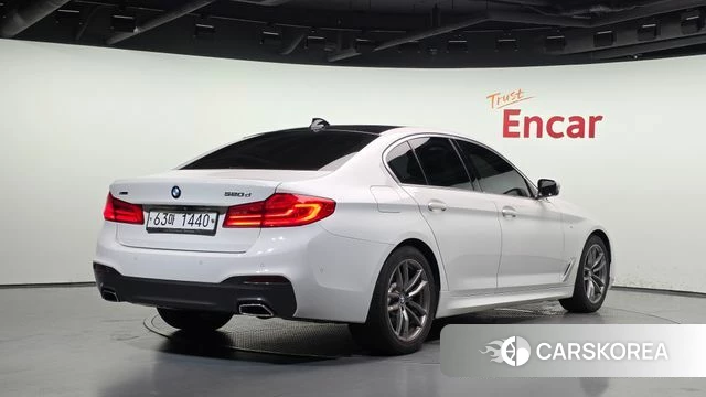 BMW 5 Series (G30) id 4727732 из Кореи 12