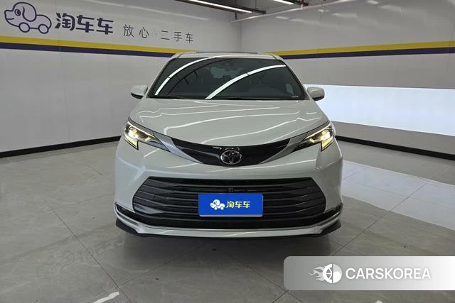Toyota Saina id 4297532 из Китая 9